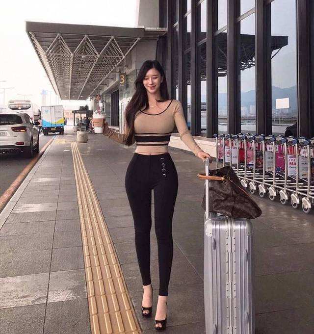 迷失的荒岛求生游戏下载